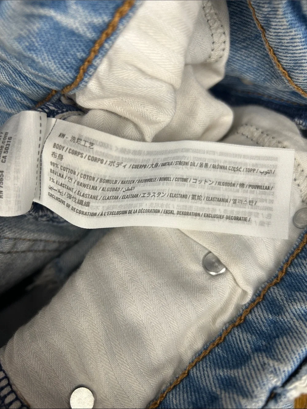 Abercrombie & Fitch The Dad Short High Rise Asymmetrical Button Fly 2/26 Raw Hem